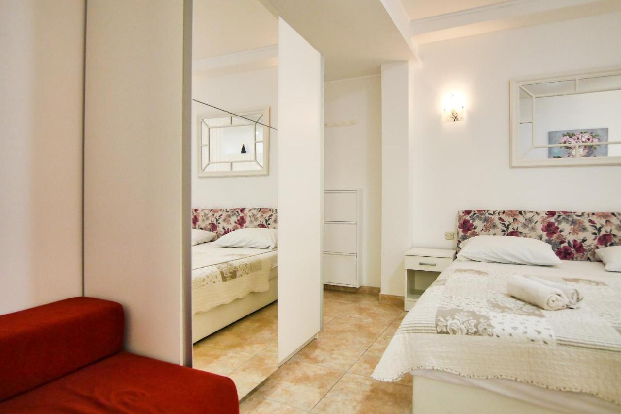 Apartments Babaja Omiš Eksteriør billede