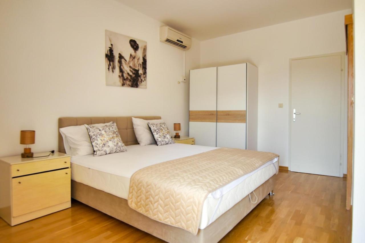 Apartments Babaja Omiš Eksteriør billede