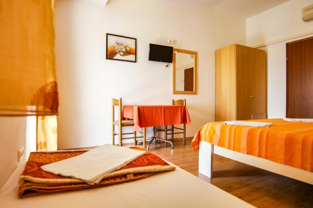 Apartments Babaja Omiš Eksteriør billede